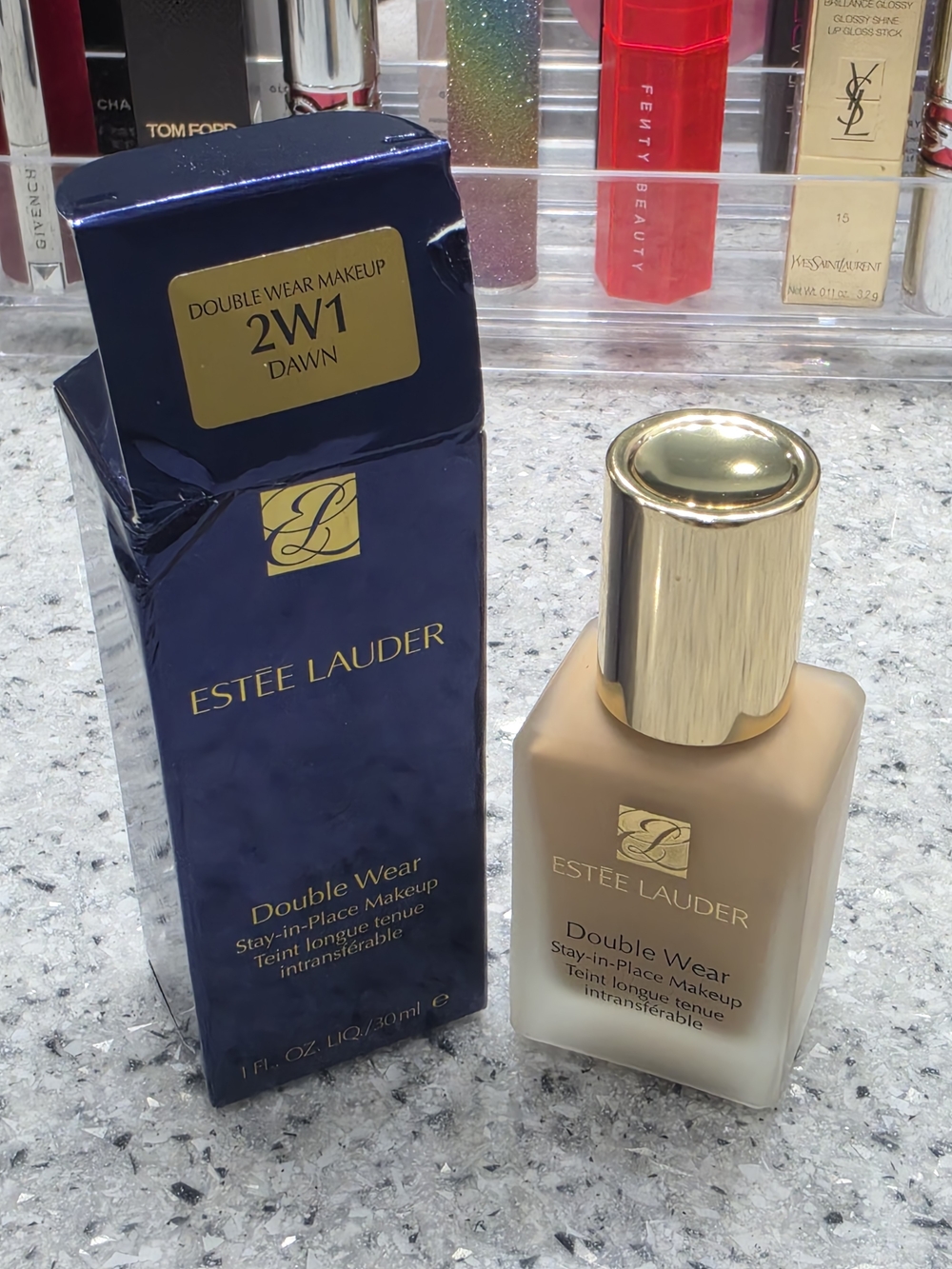 Estee Lauder Double Wear Foundation — 2w1 DAWN - Picture 2 of 2